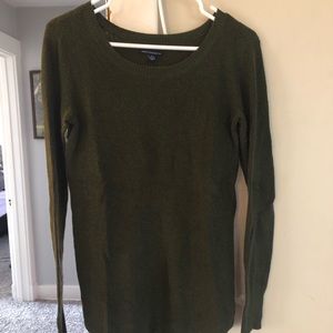 American Eagle sweater